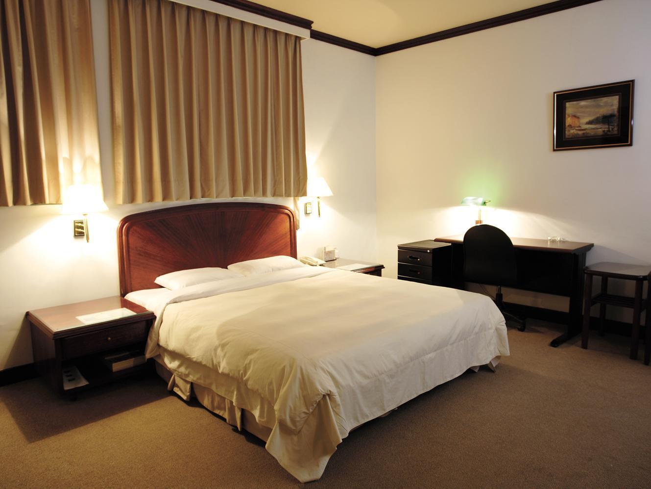 Abbo Hotel Tainan Exterior photo