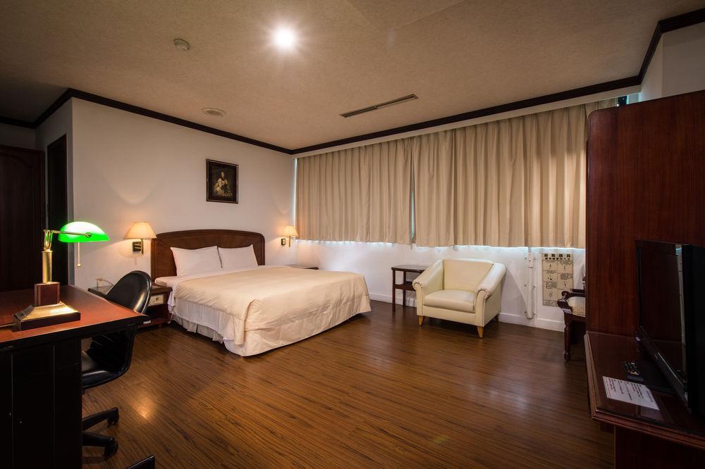 Abbo Hotel Tainan Exterior photo